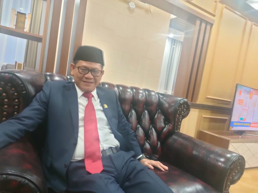 Soroti Layanan Pasien JKN di Klinik Jannah, DPRD Banten Desak BPJS Kesehatan Cabut Fasilitas Layanan Pasien JKN Soroti Layanan Pasien JKN di Klinik Jannah, DPRD Banten Desak BPJS Kesehatan Cabut Fasilitas Layanan Pasien JKN