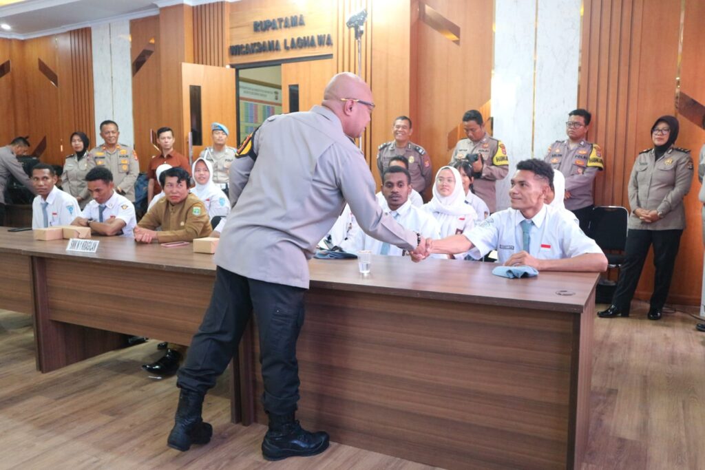 Ngariung Iman Ngariung Aman, Bincang Kapolres Bersama Pelajar Ngariung Iman Ngariung Aman, Bincang Kapolres Bersama Pelajar