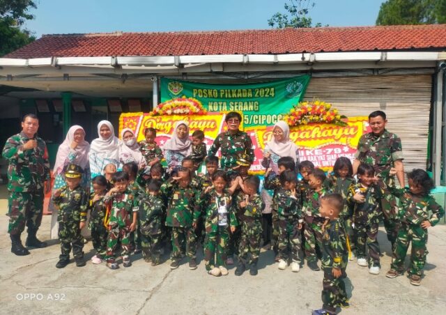 Anak-anak PAUD Beri Kejutan Manis kepada TNI di Hari Jadi ke-79