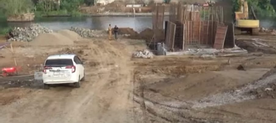 Masyarakat Sambut Positif Pembangunan Jembatan Gantung Penghubung Desa Puser dan Cibodas