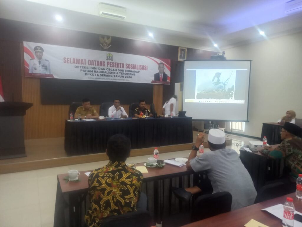 Pasi Intel Kodim 0602/Serang Tekankan Pentingnya Cegah Dini Paham Radikalisme dan Terorisme Pasi Intel Kodim 0602/Serang Tekankan Pentingnya Cegah Dini Paham Radikalisme dan Terorisme