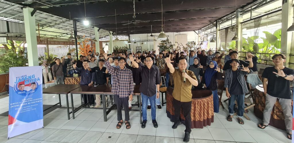 Jateng Muda Banyumas Deklarasi Menangkan Luthfi Yasin dalam Pilkada 2024 Jateng Muda Banyumas Deklarasi Menangkan Luthfi Yasin dalam Pilkada 2024