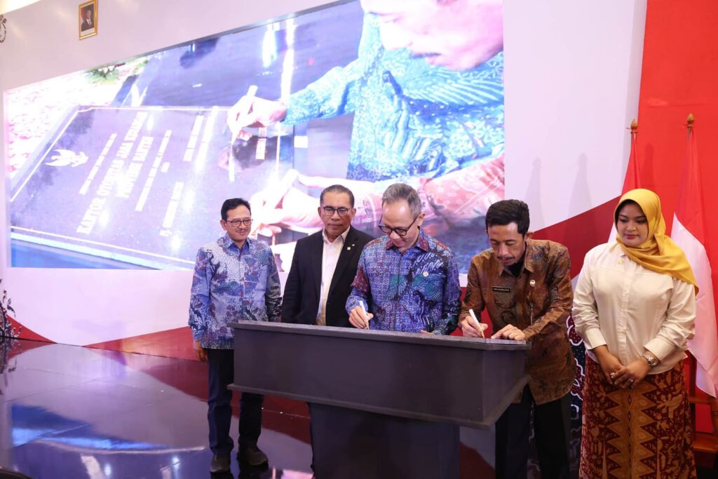 Pemprov Banten Ajak OJK Tingkatkan Sinergitas Untuk Pembangunan Ekonomi Masyarakat Pemprov Banten Ajak OJK Tingkatkan Sinergitas Untuk Pembangunan Ekonomi Masyarakat