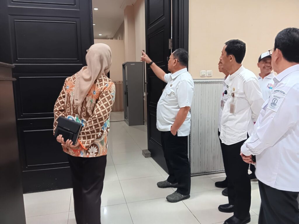 Pj Gubernur A Damenta Sidak Kantor Setda Provinsi Banten Pj Gubernur A Damenta Sidak Kantor Setda Provinsi Banten