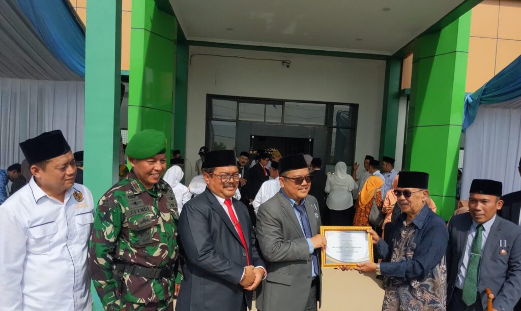 Wakili Dandim 0602/Serang, Danramil Ciruas Ikuti Upacara HAB Kemenag Ke-79 Wakili Dandim 0602/Serang, Danramil Ciruas Ikuti Upacara HAB Kemenag Ke-79