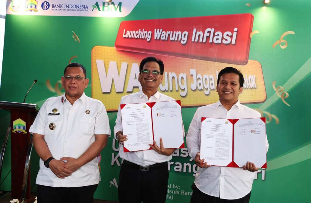 Pj Gubernur Banten A Damenta Harap Warjok Berperan Tekan Inflasi dan Tingkatkan UMKM Pj Gubernur Banten A Damenta Harap Warjok Berperan Tekan Inflasi dan Tingkatkan UMKM