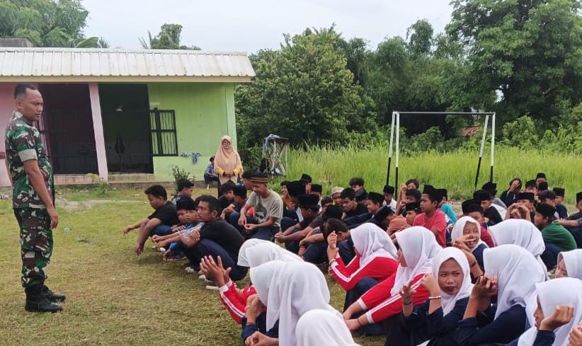 Babinsa Koramil Carenang Ajak Generasi Muda Tingkatkan Disiplin