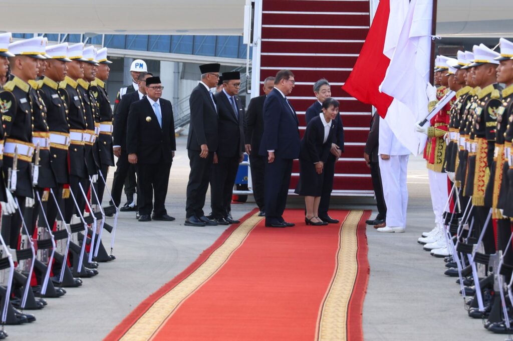 PM Jepang Shigeru Ishiba Disambut di Bandara Soetta, Kunjungan Perkuat Hubungan RI-Jepang PM Jepang Shigeru Ishiba Disambut di Bandara Soetta, Kunjungan Perkuat Hubungan RI-Jepang