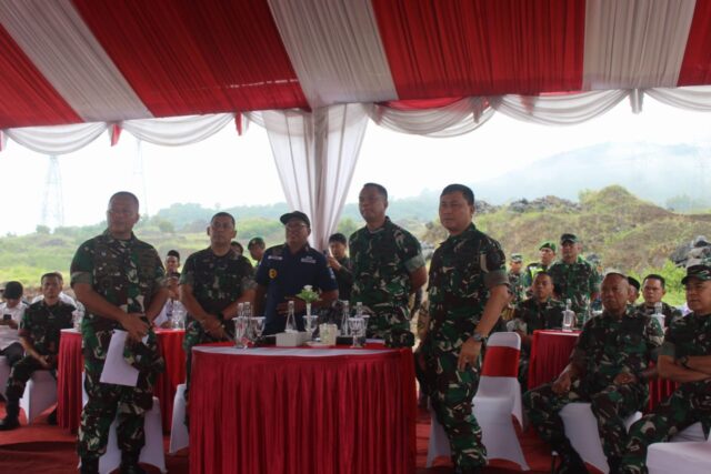 Dandim 0602/Serang Dampingi Wakasad Tinjau Lahan Pembentukan Batalyon Teritorial