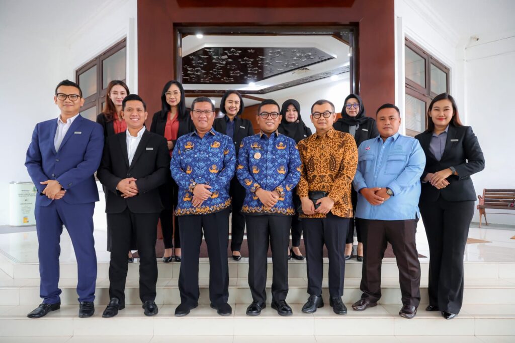 Andra Soni Sambut Rencana Aston Hotel Berkontribusi Dalam Program MBG Andra Soni Sambut Rencana Aston Hotel Berkontribusi Dalam Program MBG