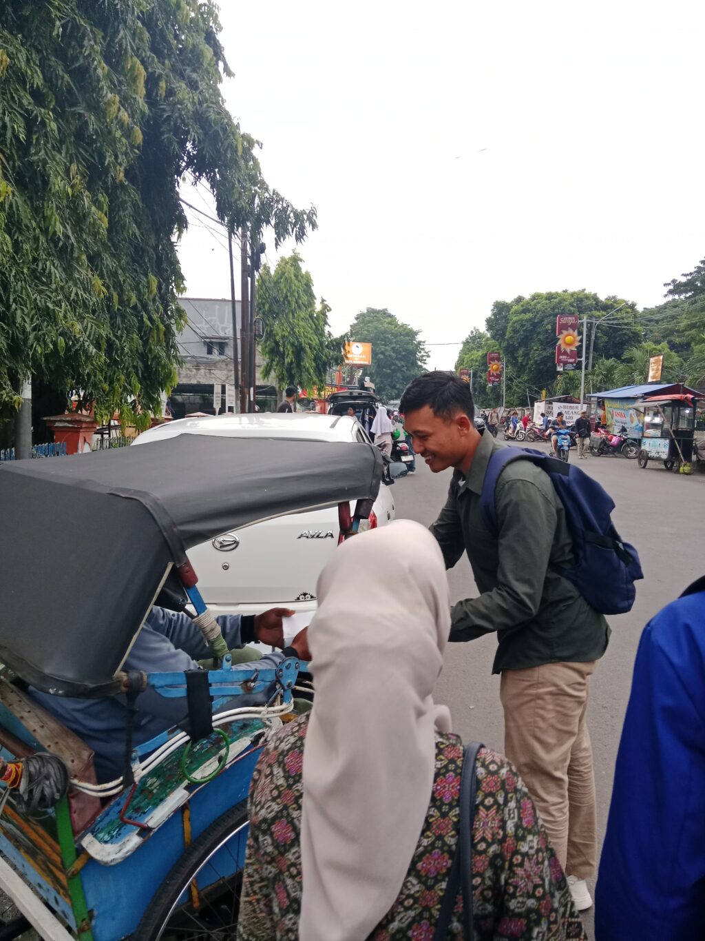 Aliansi BEM Banten Gelar Baksos Takjil dan Sahur On The Road Aliansi BEM Banten Gelar Baksos Takjil dan Sahur On The Road