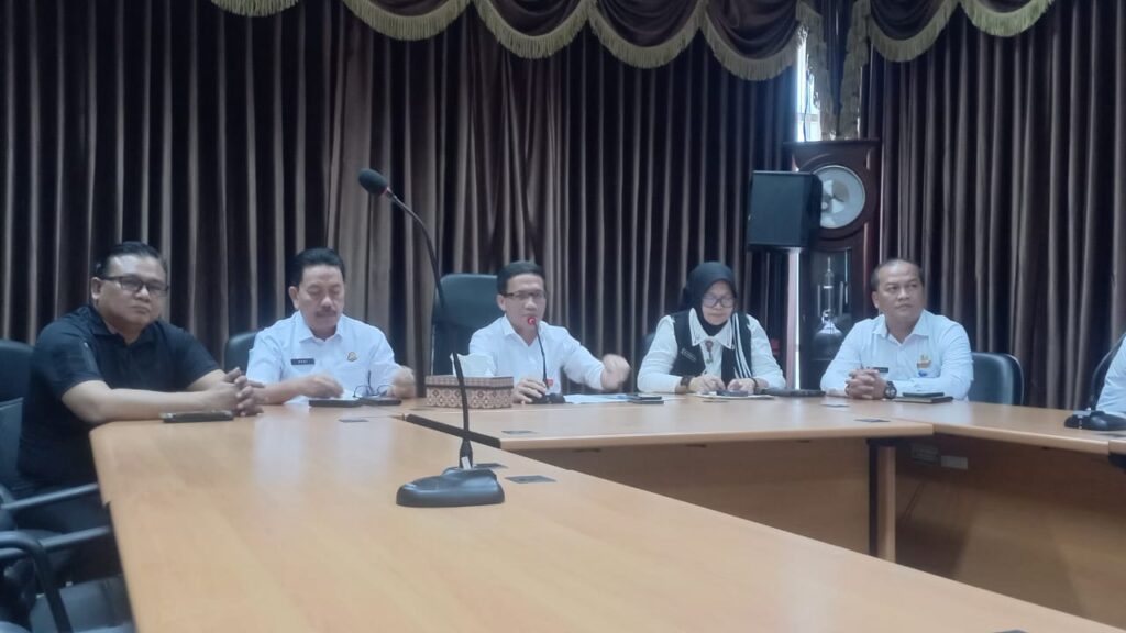 Simak, Pemprov Banten Buka Rekrutmen Pegawai RSUD Labuan dan Cilograng Simak, Pemprov Banten Buka Rekrutmen Pegawai RSUD Labuan dan Cilograng