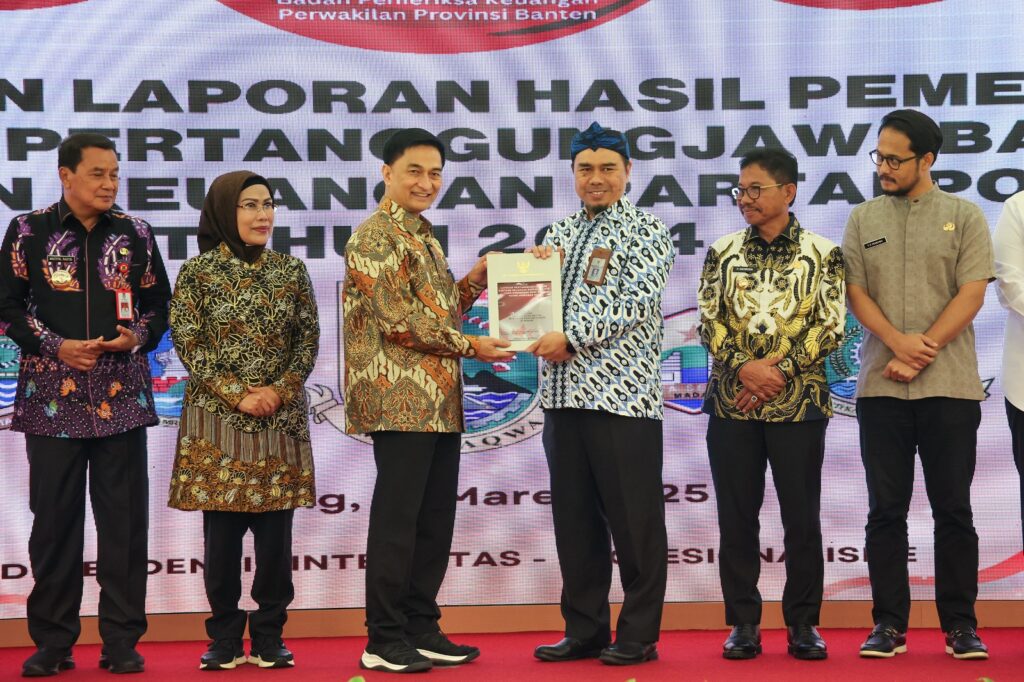 Wagub Banten Ajak Seluruh Pemda Berkolaborasi Wujudkan Birokrasi Yang Bersih dan Melayani Wagub Banten Ajak Seluruh Pemda Berkolaborasi Wujudkan Birokrasi Yang Bersih dan Melayani