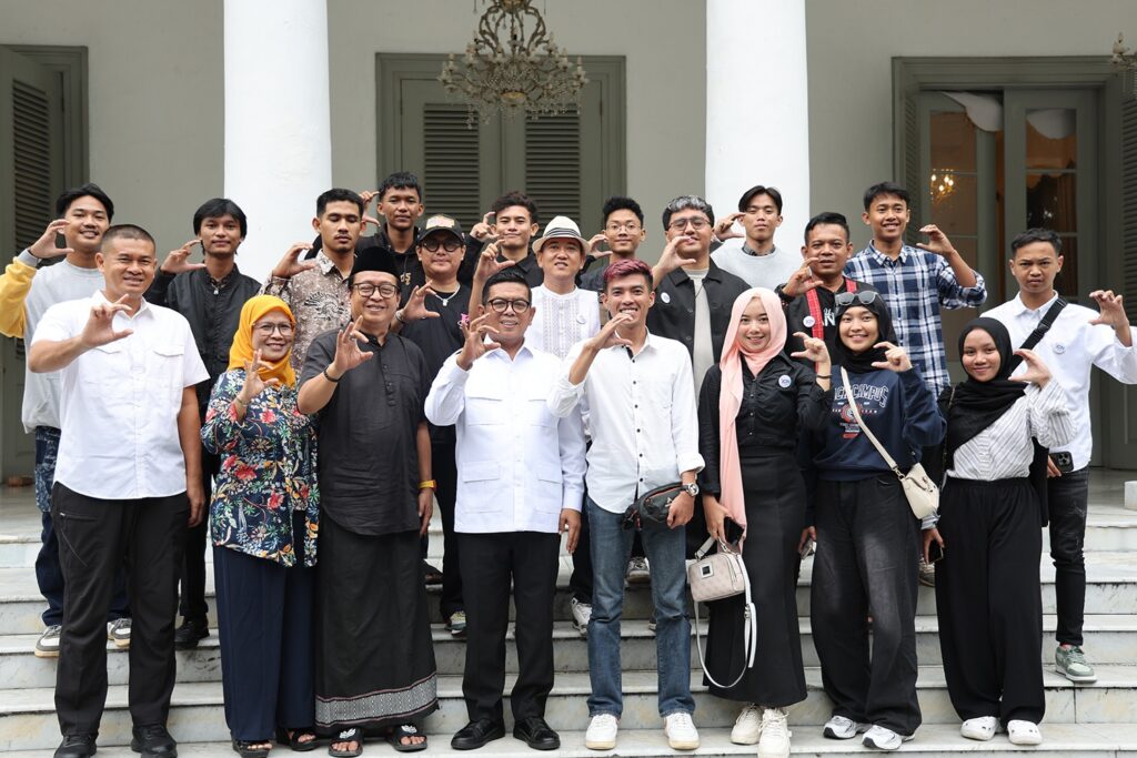 Andra Soni Ajak Para Konten Kreator Banten Berkolaborasi Andra Soni Ajak Para Konten Kreator Banten Berkolaborasi