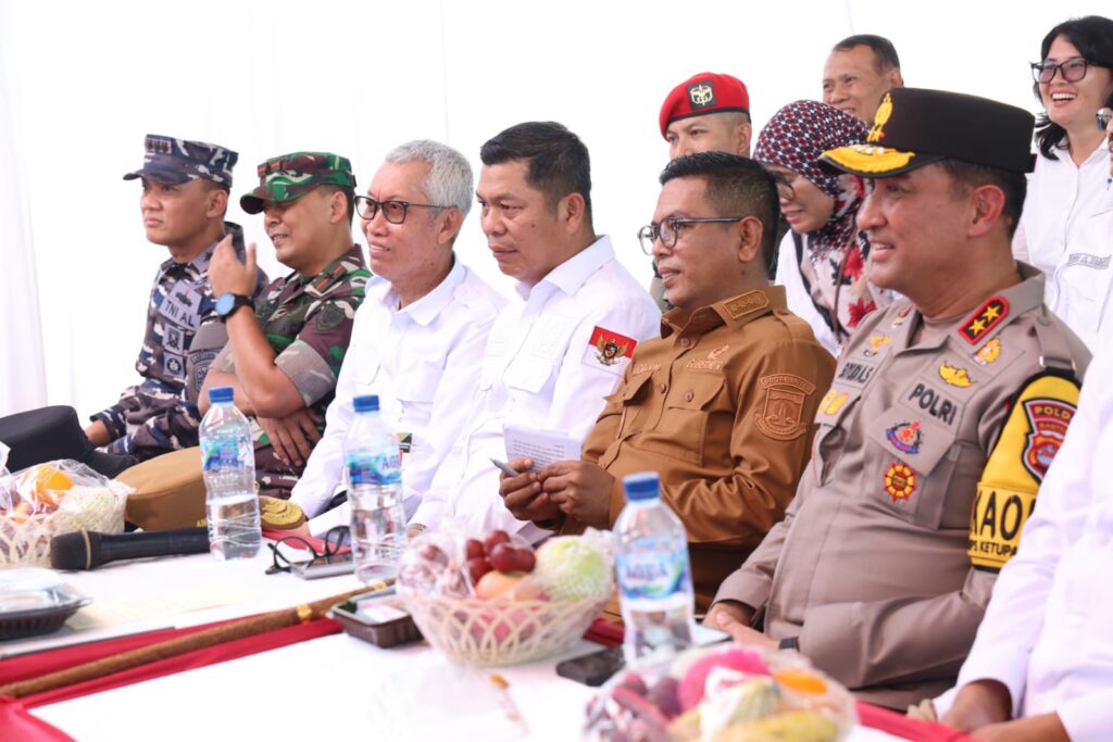 Danrem 064/ Maulana Yusuf Pastikan Serapan Gabah Sesuai Arahan Presiden, Kawal Harga Layak bagi Petani Danrem 064/ Maulana Yusuf Pastikan Serapan Gabah Sesuai Arahan Presiden, Kawal Harga Layak bagi Petani