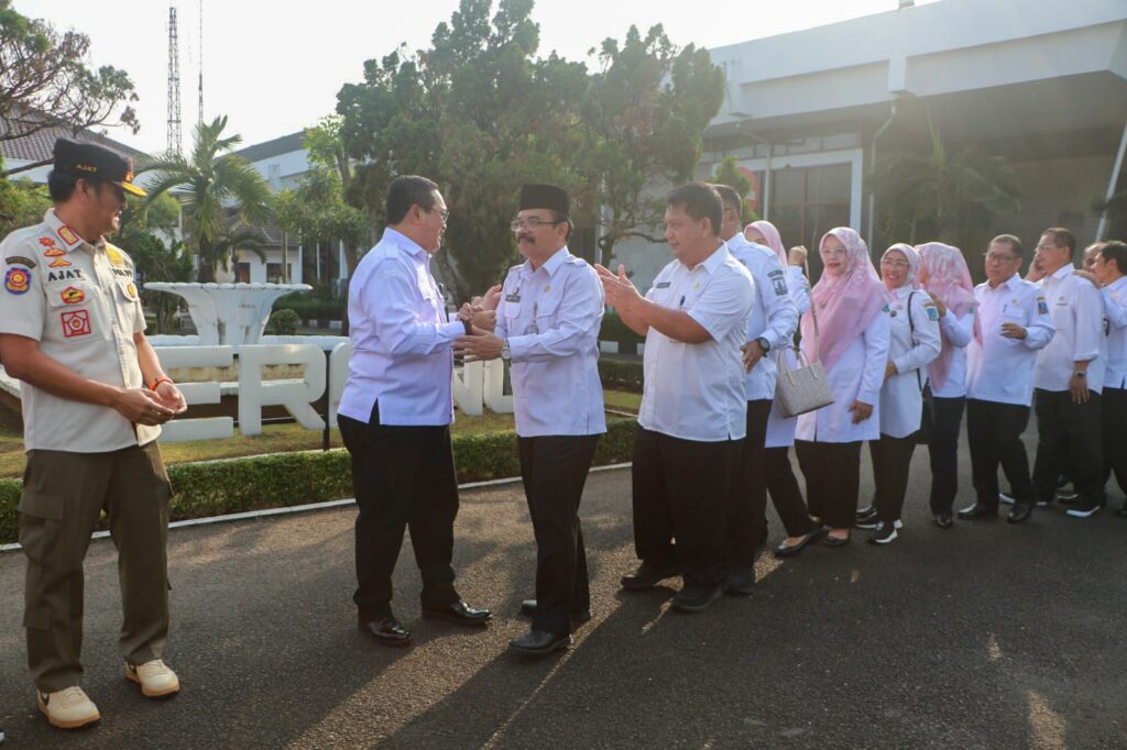 Pj Sekda Serang Tekankan ASN Efisien dan Adaptif Pascaramadan Pj Sekda Serang Tekankan ASN Efisien dan Adaptif Pascaramadan