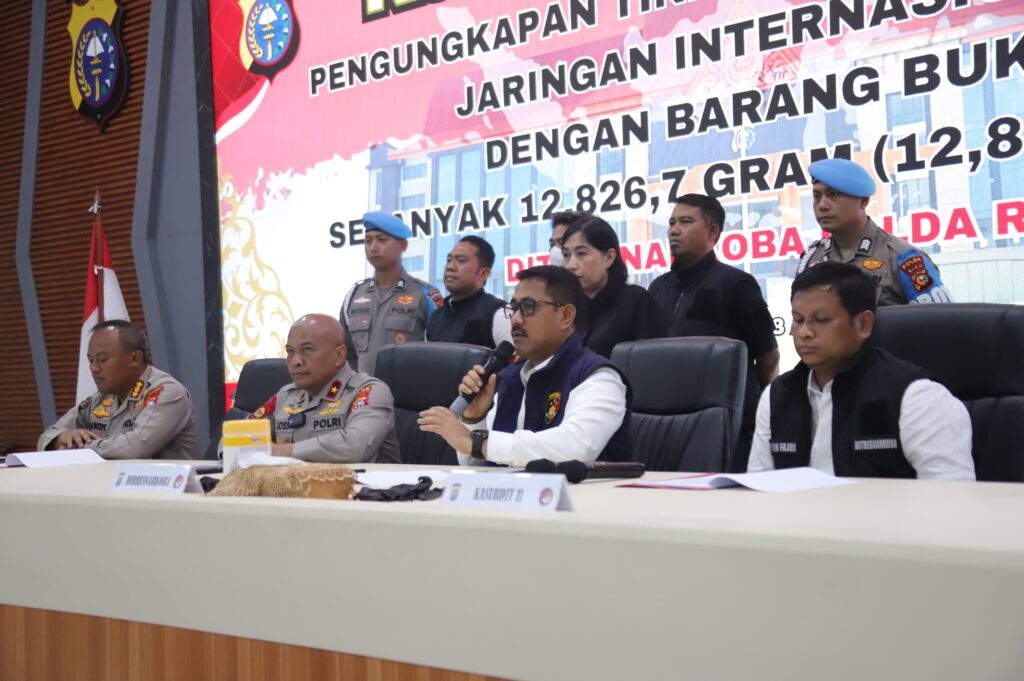 Ungkap Peredaran Gelap Sabu, Polisi Selamatkan 64.000 Jiwa Ungkap Peredaran Gelap Sabu, Polisi Selamatkan 64.000 Jiwa