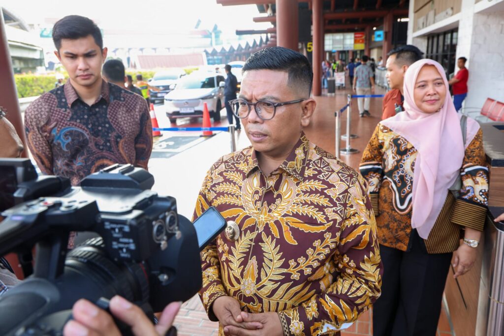 Gubernur Andra Soni Hadiri Peresmian Terminal Khusus Haji dan Umrah di Bandara Soetta oleh Presiden Prabowo Gubernur Andra Soni Hadiri Peresmian Terminal Khusus Haji dan Umrah di Bandara Soetta oleh Presiden Prabowo