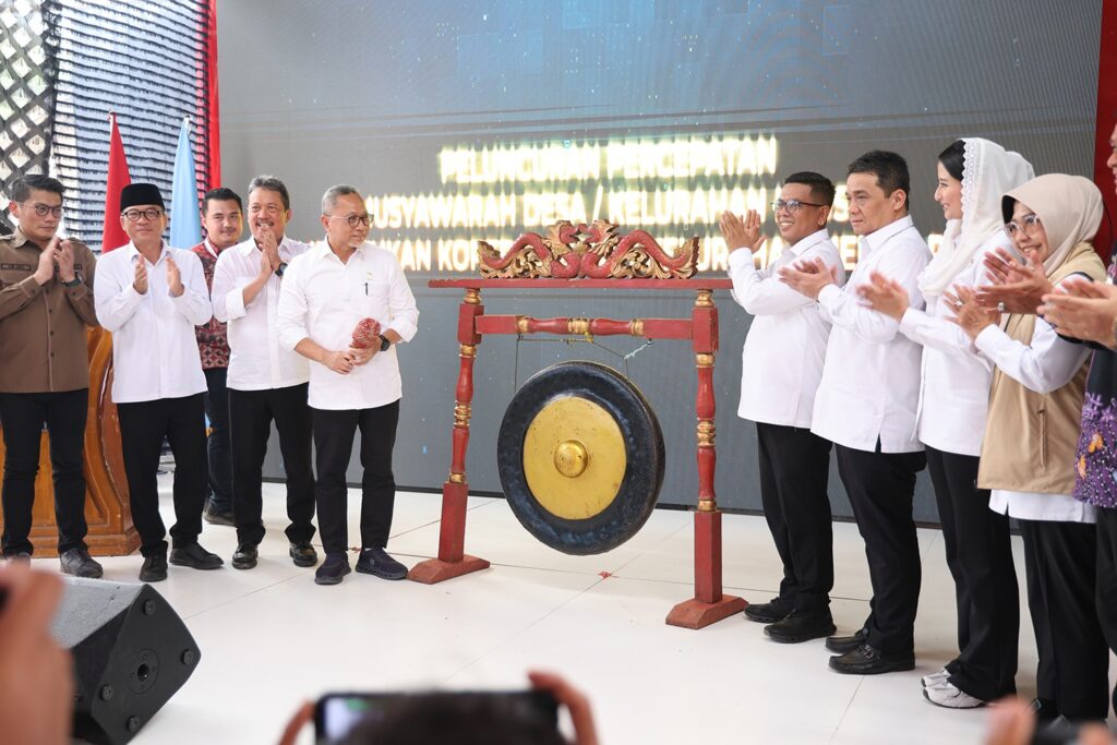 Andra Soni : Pemprov Banten Komitmen Sukseskan Program Koperasi Desa Merah Putih Andra Soni : Pemprov Banten Komitmen Sukseskan Program Koperasi Desa Merah Putih