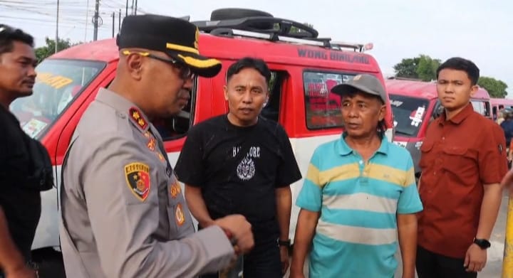 Kapolres Serang Sidak Terminal Nikomas, Pastikan Bebas dari Pungli dan Premanisme Kapolres Serang Sidak Terminal Nikomas, Pastikan Bebas dari Pungli dan Premanisme