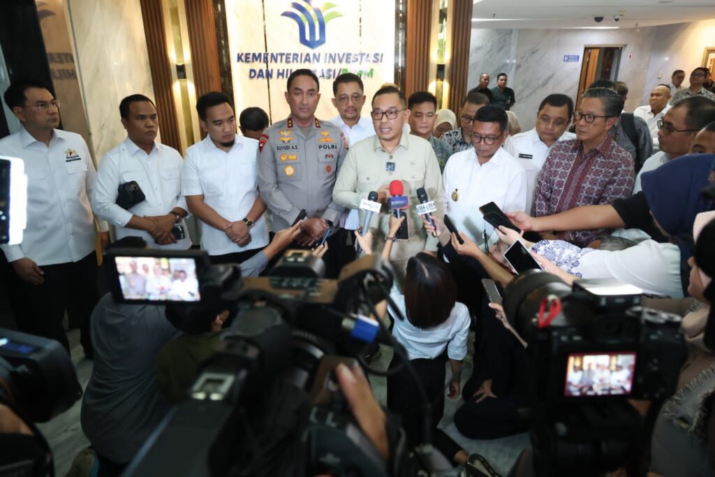 Andra Soni Rapat Fasilitasi Penyelesaian Permasalahan Investasi PT Chandra Asri Alkali Andra Soni Rapat Fasilitasi Penyelesaian Permasalahan Investasi PT Chandra Asri Alkali