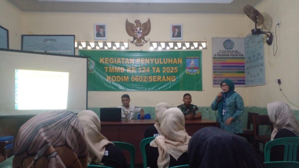 Satgas TMMD ke-124 Kodim 0602/Serang Gelar Penyuluhan PKK di Desa Silebu Satgas TMMD ke-124 Kodim 0602/Serang Gelar Penyuluhan PKK di Desa Silebu