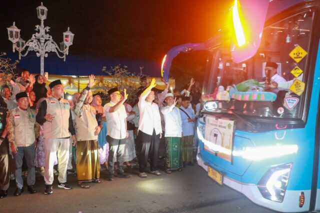 393 Jamaah Haji Serang Diberangkatkan, Bupati Titip Doa untuk Daerah