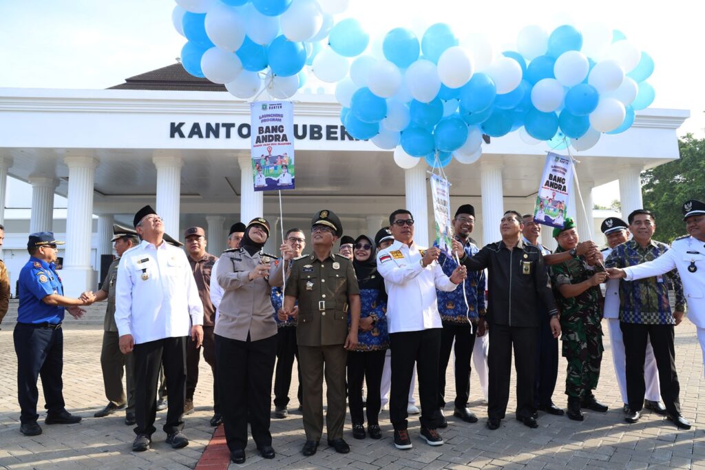 Andra Soni Luncurkan Program Bangun Jalan Desa Sejahtera