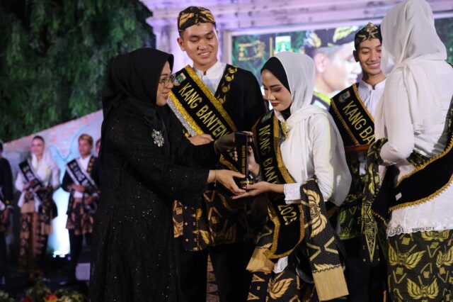Tinawati Andra Soni Menjadi Juri Grand Final Kang Nong Banten Tahun 2025