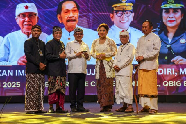Hadiri Dharma Santi Banten 2025, Andra Soni Ajak Semua Pihak Dukung Wujudkan Indonesia Emas 2045