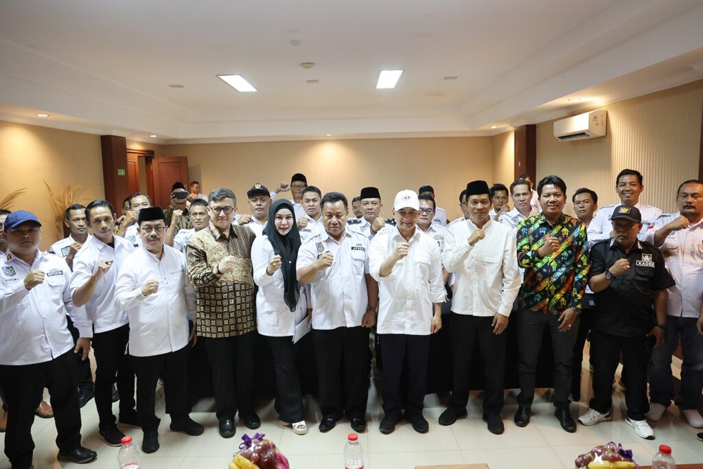 Wagub : Peran Pemerintah Desa Sangat Krusial Dalam Mewujudkan Visi Pembangunan Nasional Wagub : Peran Pemerintah Desa Sangat Krusial Dalam Mewujudkan Visi Pembangunan Nasional