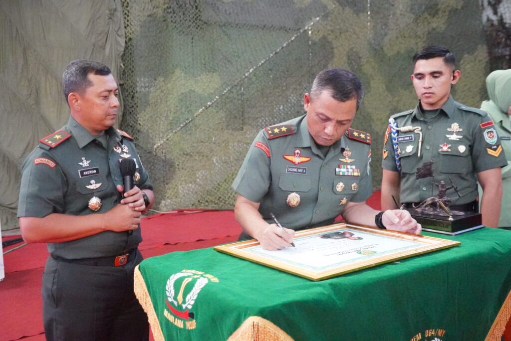 Pangdam III/Siliwangi Kunjungi Korem 064/MY, Tegaskan Pentingnya Sinergi dan Kepekaan Sosial Pangdam III/Siliwangi Kunjungi Korem 064/MY, Tegaskan Pentingnya Sinergi dan Kepekaan Sosial