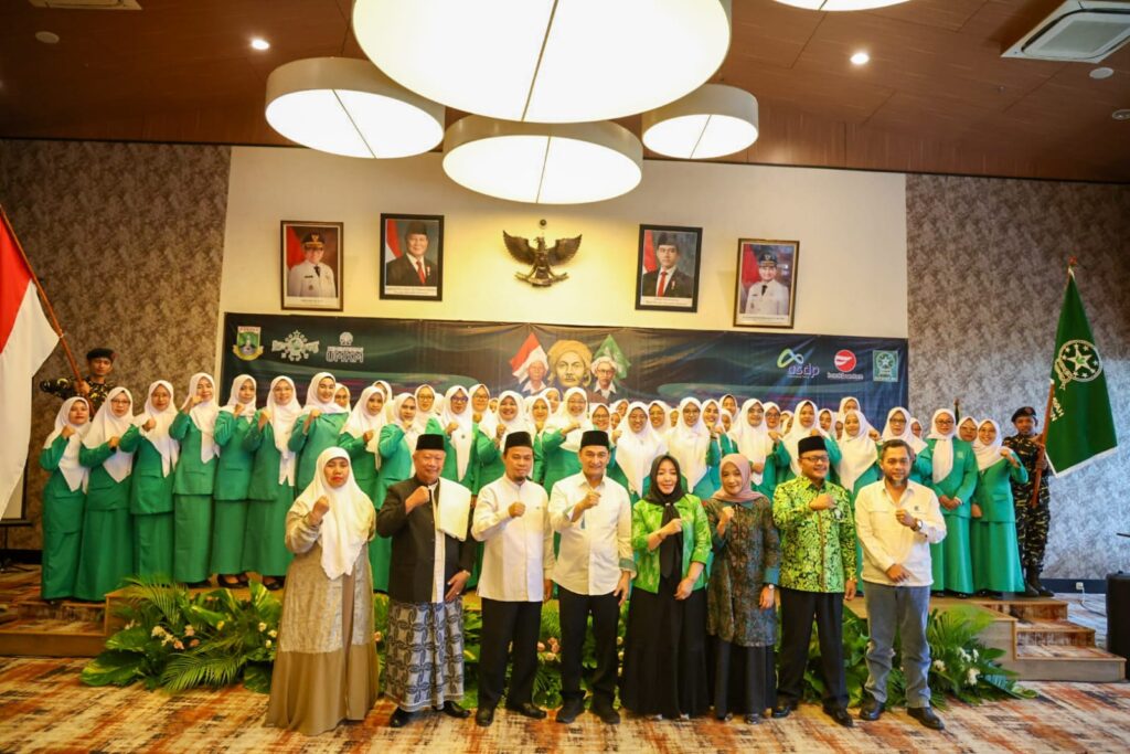 Hadiri Pelantikan PW Fatayat NU, Wagub Banten : Perempuan Harus Melek Teknologi Digital Hadiri Pelantikan PW Fatayat NU, Wagub Banten : Perempuan Harus Melek Teknologi Digital