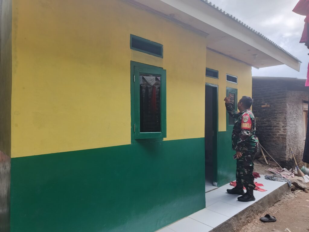Satgas TMMD ke-124 Kodim 0602/Serang Selesaikan Renovasi Rumah Sahrul 100% Satgas TMMD ke-124 Kodim 0602/Serang Selesaikan Renovasi Rumah Sahrul 100%