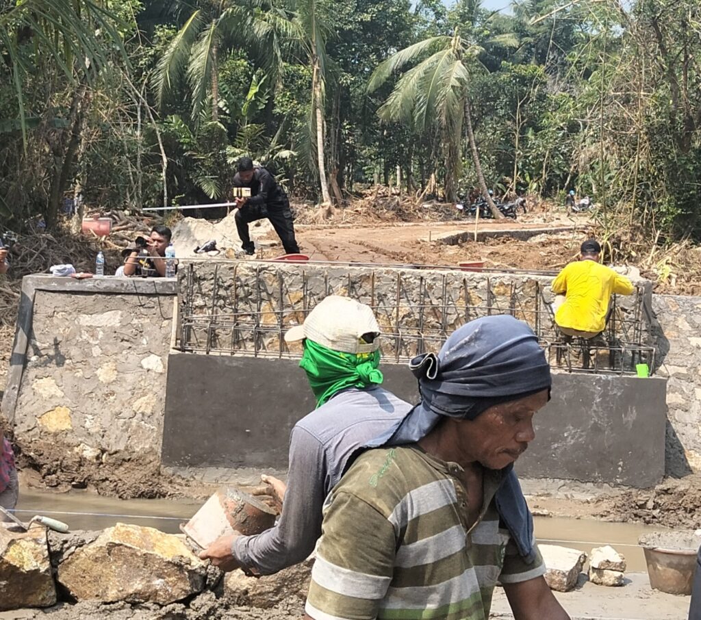 Satgas TMMD ke-124 Kodim Serang, Genjot Pembangunan Jembatan Penghubung Silebu-Sukajadi