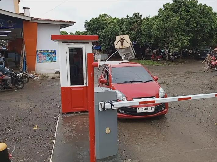 Digitalisasi Parkir Picu Penolakan: Forwatu Desak E-Parkir di Pasar Sampay Dihentikan Digitalisasi Parkir Picu Penolakan: Forwatu Desak E-Parkir di Pasar Sampay Dihentikan