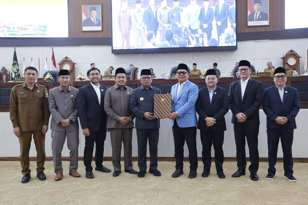 Gubernur Andra Soni : RPJMD Banten 2025-2029 Selaras dengan Visi Indonesia Emas 2045 Gubernur Andra Soni : RPJMD Banten 2025-2029 Selaras dengan Visi Indonesia Emas 2045