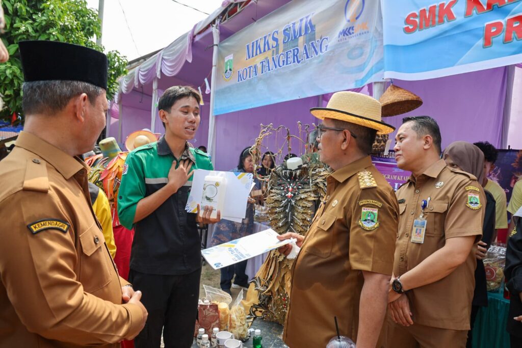 Wujudkan Komitmen Keadilan dan Pemerataan Layanan Pendidikan, Andra Soni Resmikan Unit Layanan Disabilitas Wujudkan Komitmen Keadilan dan Pemerataan Layanan Pendidikan, Andra Soni Resmikan Unit Layanan Disabilitas