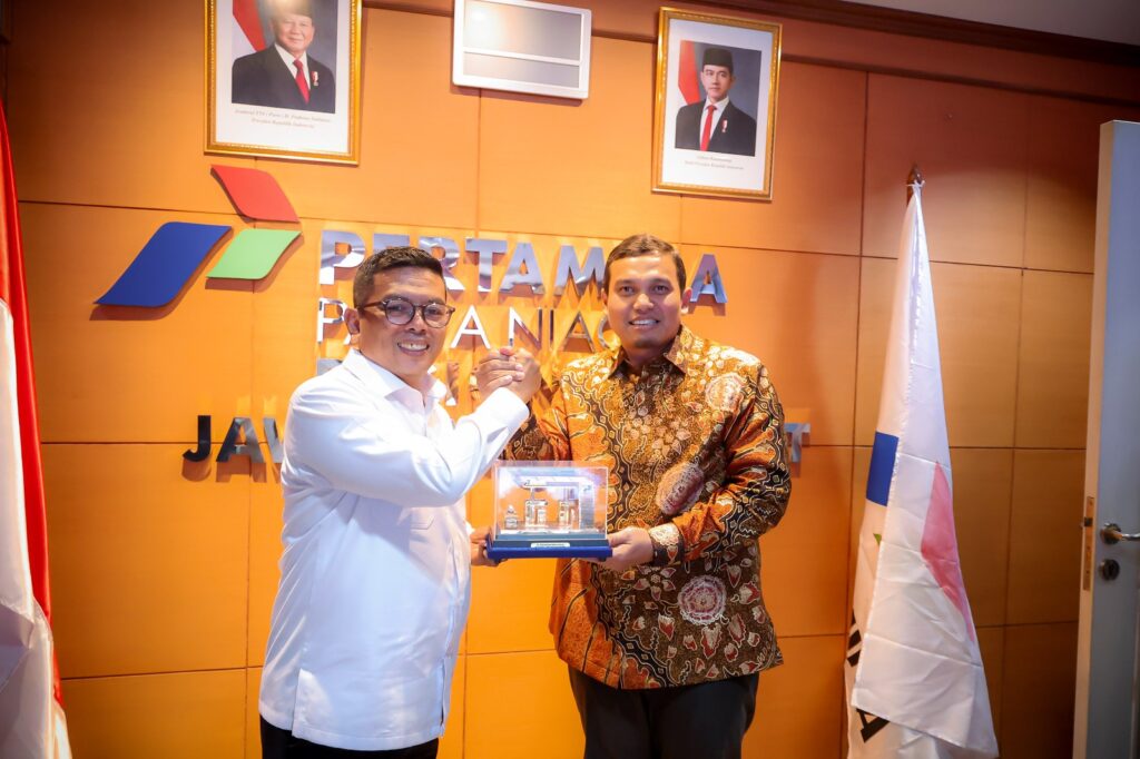 Tingkatkan Kolaborasi, Andra Soni Kunjungi PT. Pertamina Patra Niaga JBB Tingkatkan Kolaborasi, Andra Soni Kunjungi PT. Pertamina Patra Niaga JBB