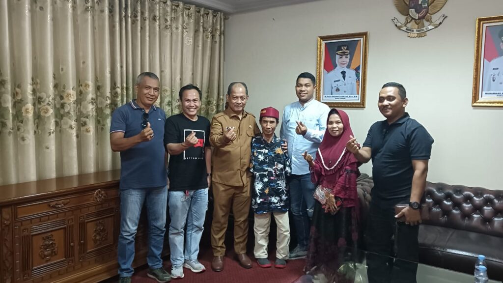 Disabilitas Desa Kibin Adukan Nasib ke Wakil Bupati Serang Disabilitas Desa Kibin Adukan Nasib ke Wakil Bupati Serang