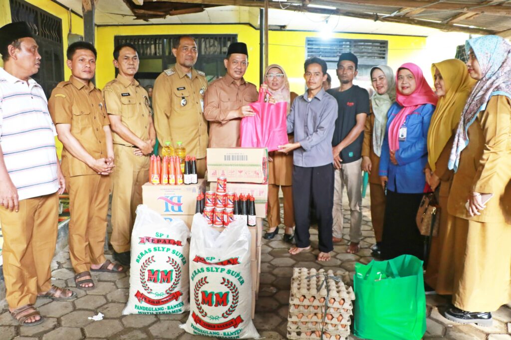 Wabup Serang Takziah ke Rumah Korban Pembunuhan, Serukan Warga Tingkatkan Kepedulian dan Kewaspadaan
