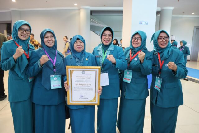 Tinawati Andra Soni Ajak PKK Banten Perkuat Ketahanan Keluarga di Puncak HKG Nasional ke-53