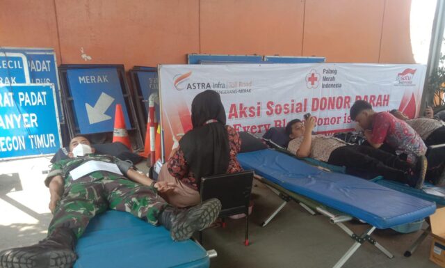 Danramil Kragilan Bersama Babinsa Ikuti Bakti Sosial Donor Darah