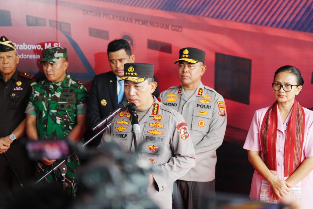 Kapolri Groundbreaking 29 Dapur Gizi, Dukung Program Makan Gratis Prabowo-Gibran Kapolri Groundbreaking 29 Dapur Gizi, Dukung Program Makan Gratis Prabowo-Gibran