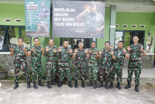 Kunjungi Koramil Pabuaran, Danrem akan Menindak Tegas Prajurit yang Bermain Judi Online