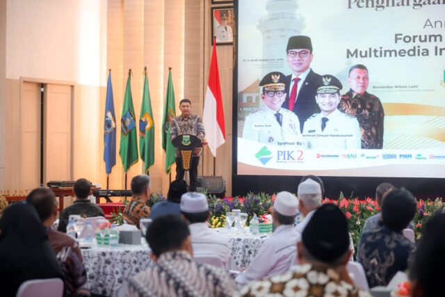 Andra Soni Raih Pena Emas 2025 Forum Pimred Multimedia Indonesia