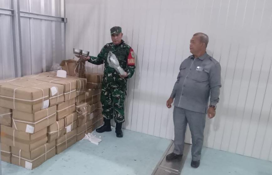 Danramil Cikeusal Didampingi Babinsa Mengecek Kesiapan Dapur Sehat Program Makan Bergizi Gratis Danramil Cikeusal Didampingi Babinsa Mengecek Kesiapan Dapur Sehat Program Makan Bergizi Gratis
