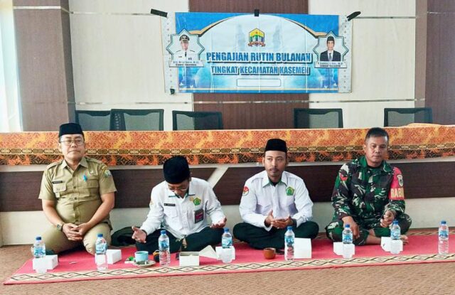 Babinsa Koramil Kasemen Hadiri Pengajian Bulanan, Sinergi TNI Dan Warga Perkuat Nilai Keagamaan
