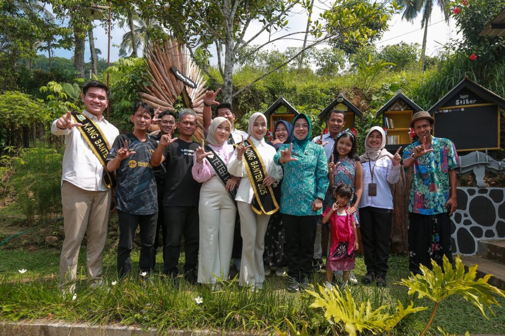 Bunda Literasi Provinsi Banten : Gerakan Literasi Harus Terus Digaungkan Bunda Literasi Provinsi Banten : Gerakan Literasi Harus Terus Digaungkan