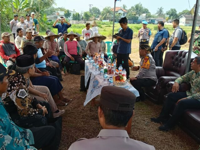 Kapolres Serang Dukung Swasembada Pangan Lewat Bantuan Bibit dan Alat Tanam Jagung